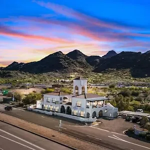  Holiday home Mountain View 3bd Retreat In Epic Location